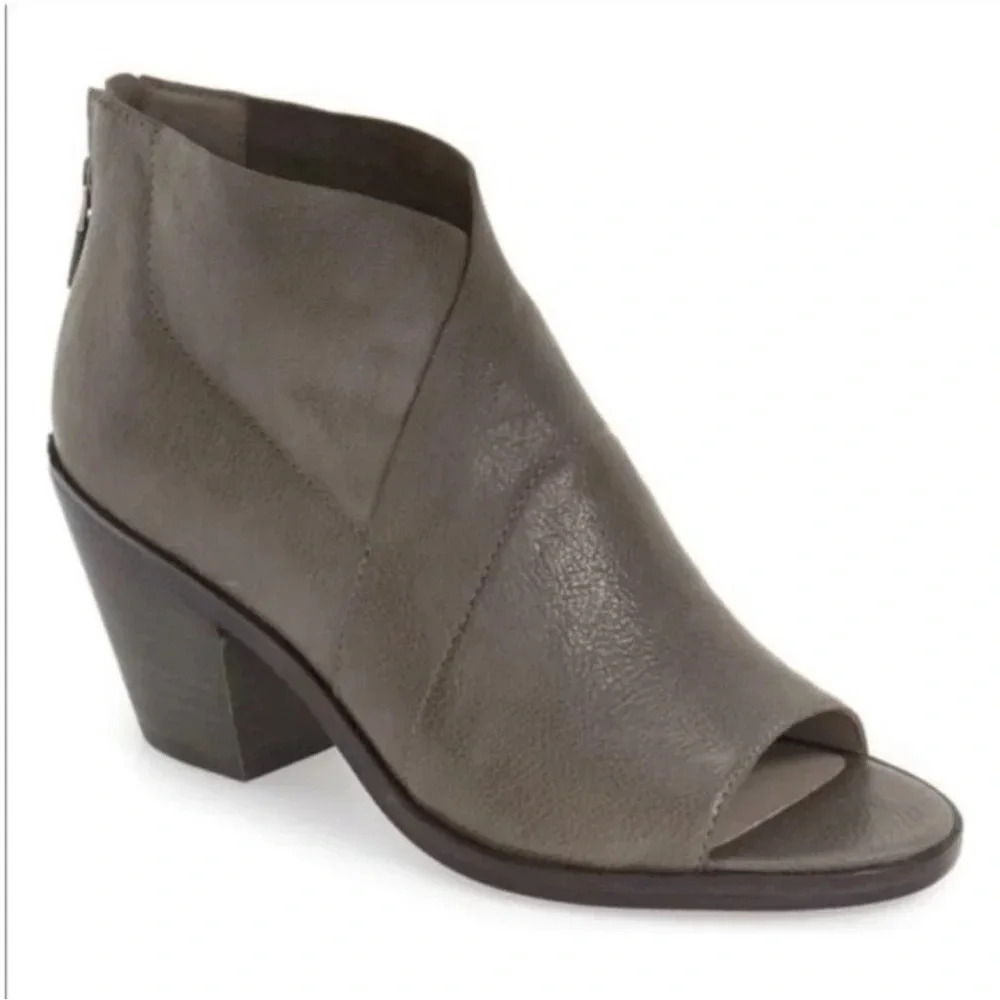 EILEEN FISHER 'Ink' Open Toe Block Heel Bootie  Sandal Gray Leather Size 7 - Picture 2 of 15